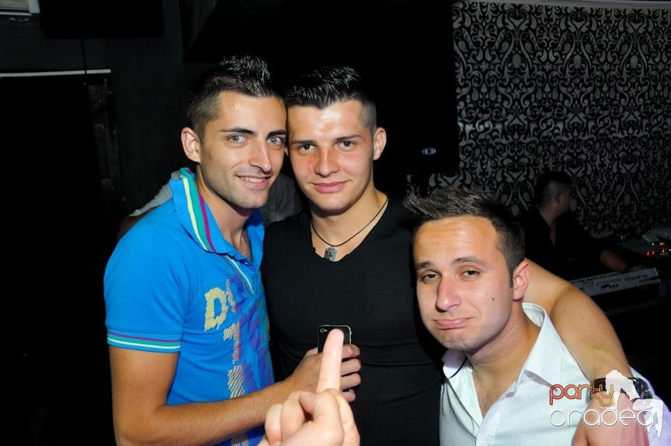 Distracţie în Club Life, 