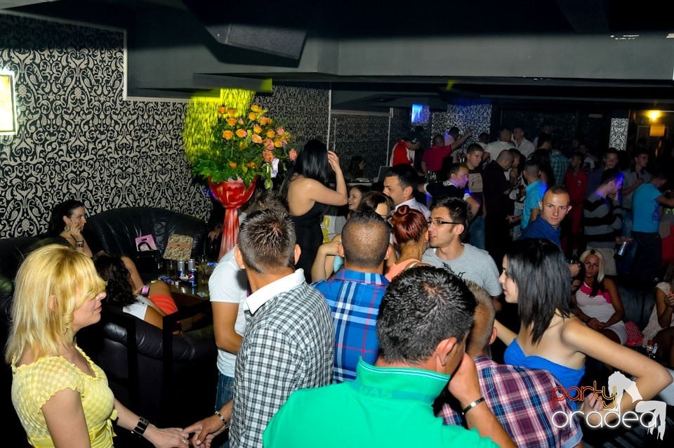 Distracţie în Club Life, 