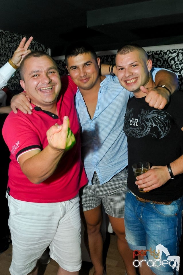 Distracţie în Club Life, 