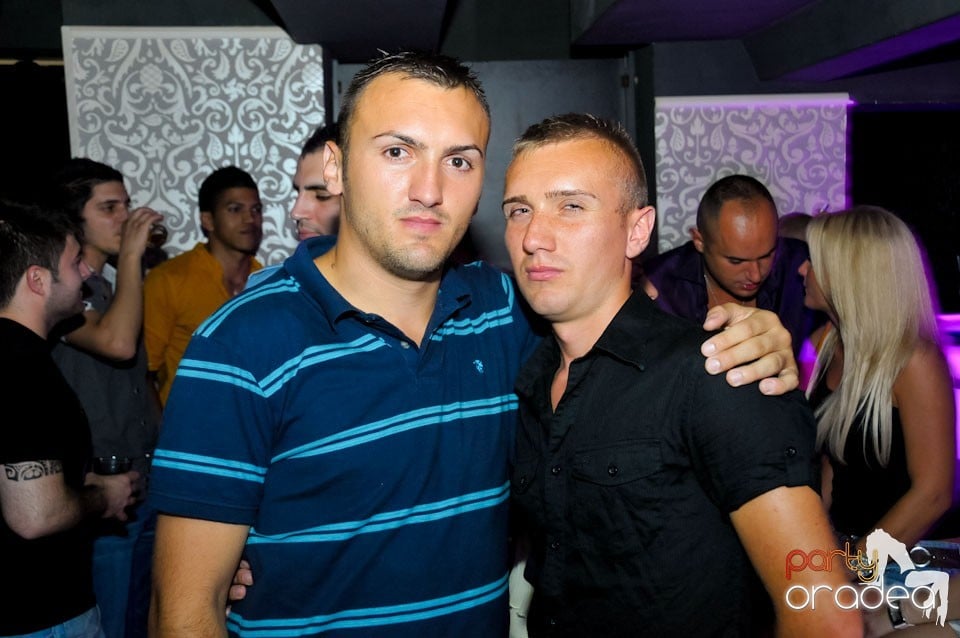 Distracţie în Club Life, 