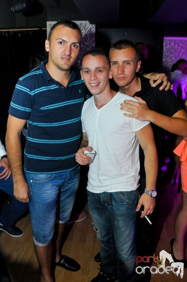 Distracţie în Club Life, 