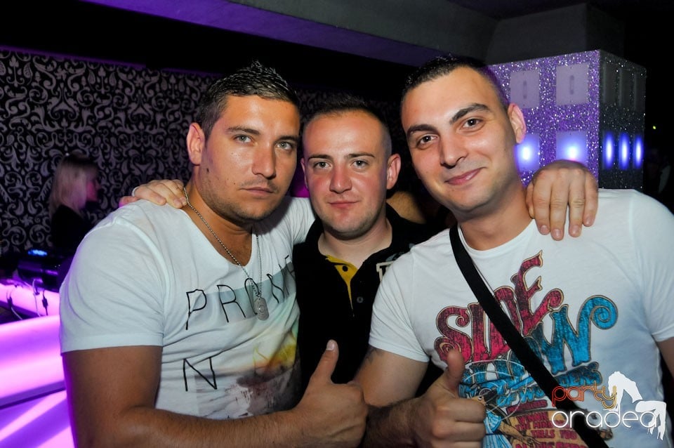 Distracţie în Club Life, 