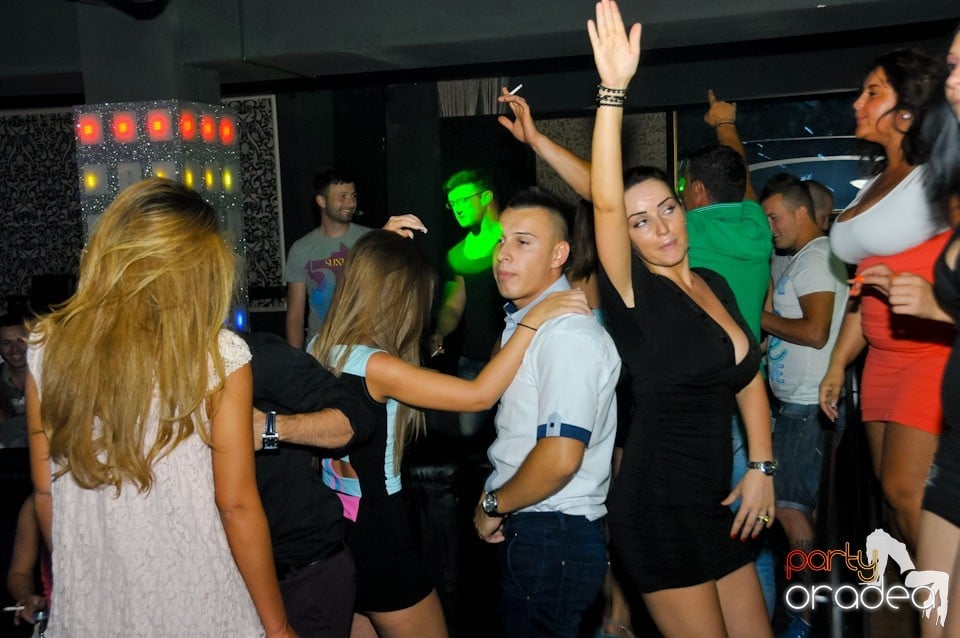 Distracţie în Club Life, 