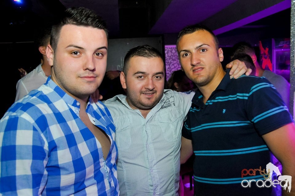 Distracţie în Club Life, 