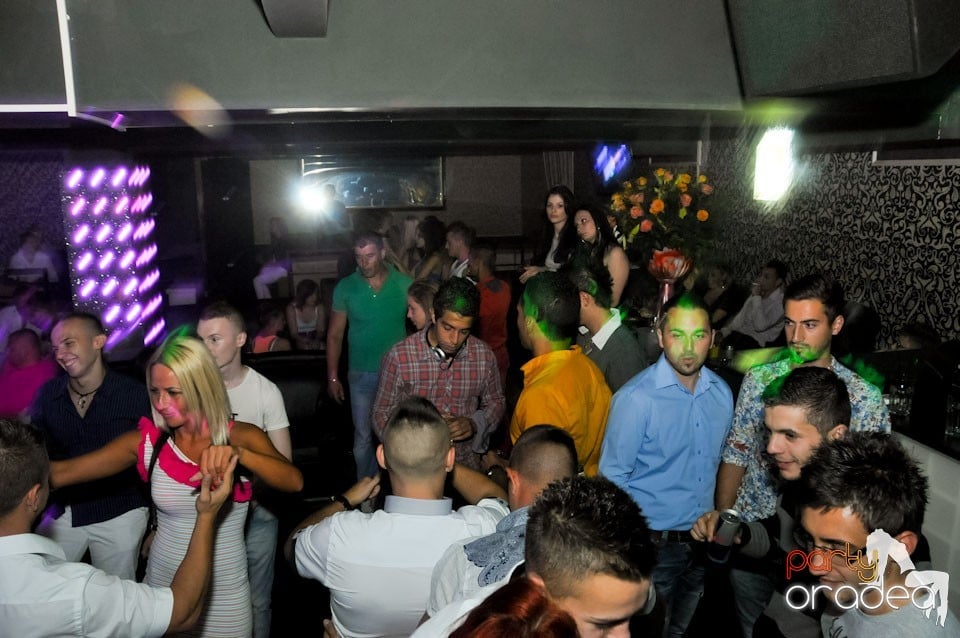 Distracţie în Club Life, 