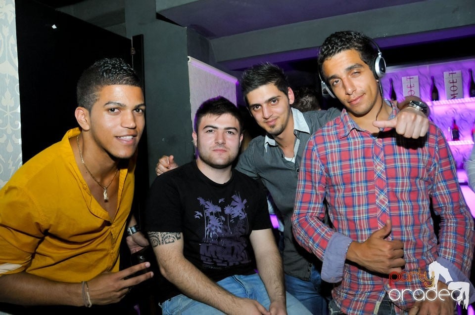 Distracţie în Club Life, 