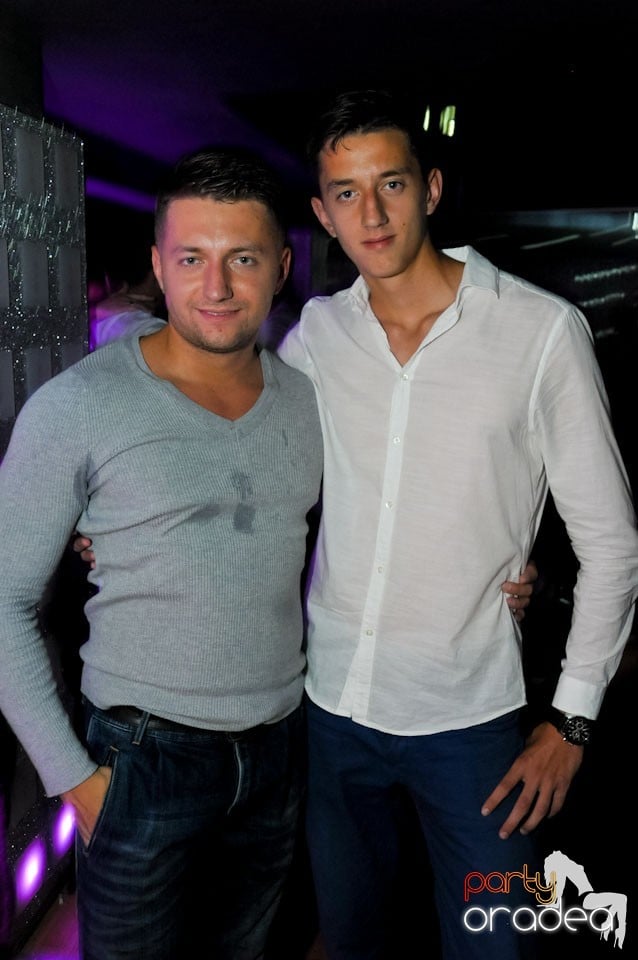 Distracţie în Club Life, 