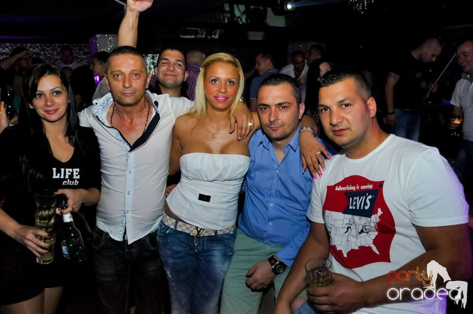 Distracţie în Club Life, 