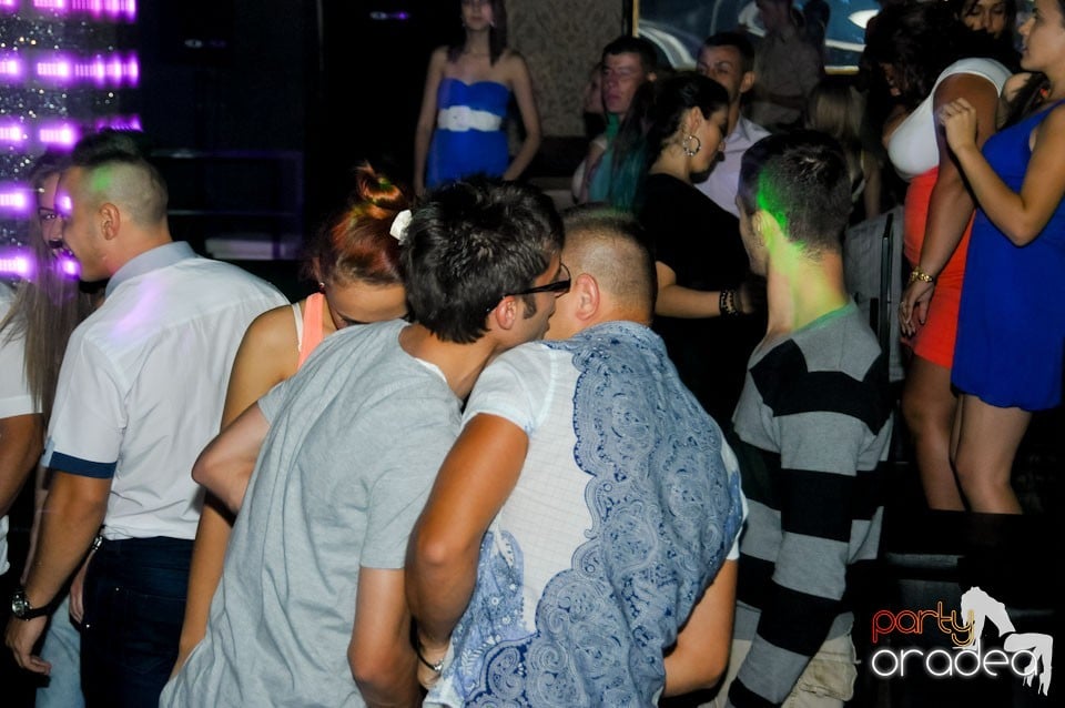 Distracţie în Club Life, 