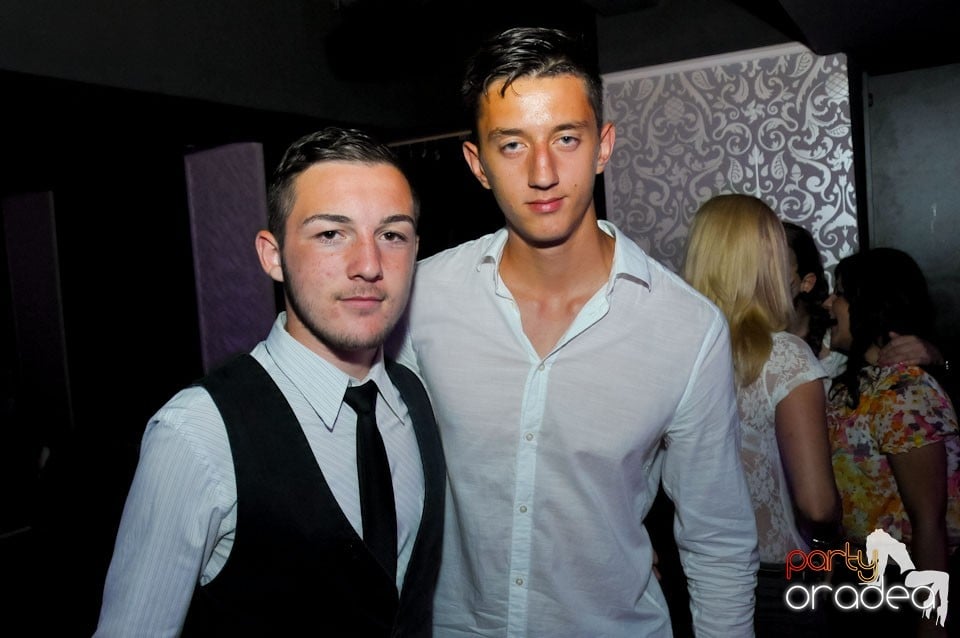 Distracţie în Club Life, 