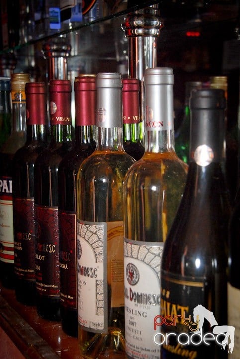 Distracţie în Club Seven, 