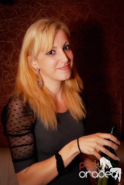 Distracţie în Club Seven, 