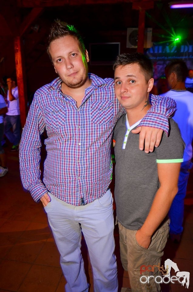 Distracţie în Disco Faház, 