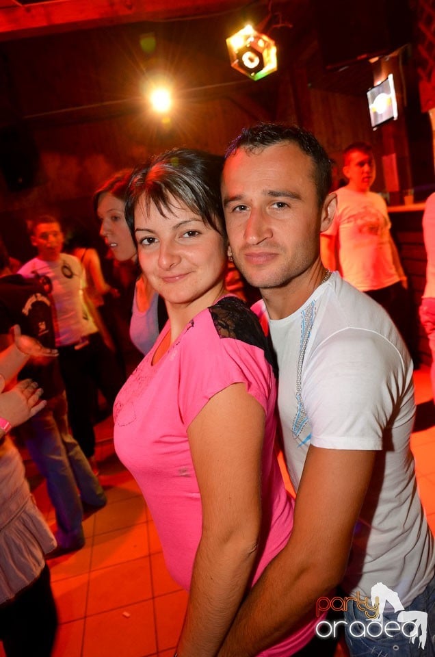 Distracţie în Disco Faház, 