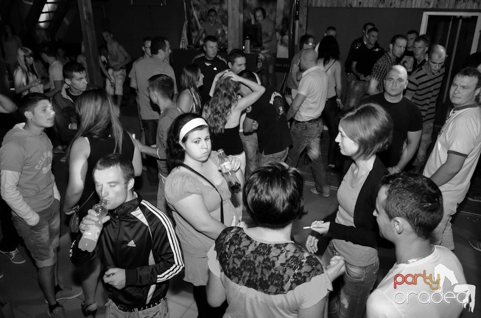 Distracţie în Disco Faház, 