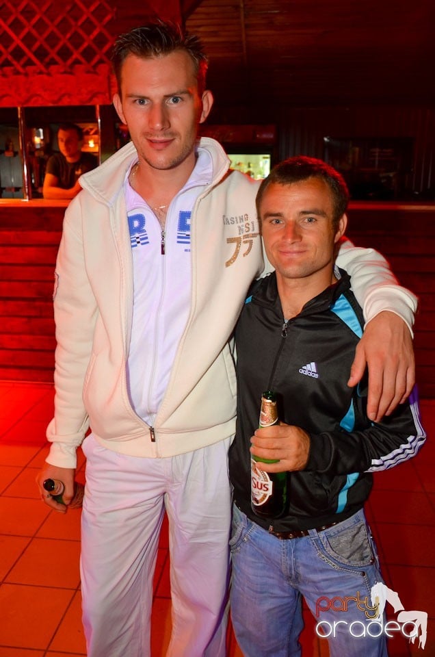 Distracţie în Disco Faház, 