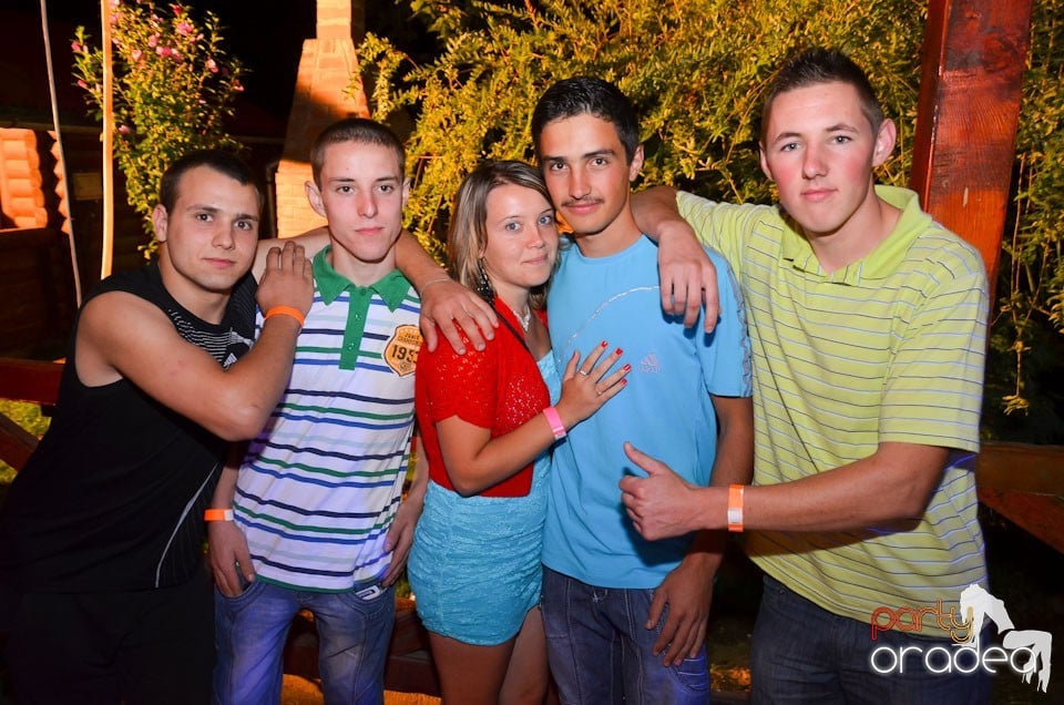 Distracţie în Disco Faház, 