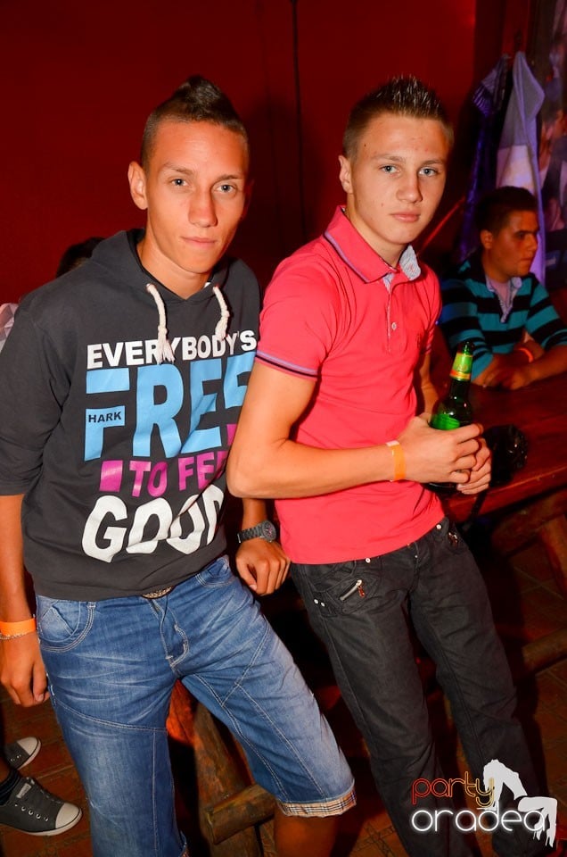 Distracţie în Disco Faház, 