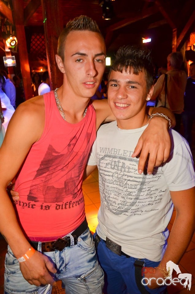 Distracţie în Disco Faház, 