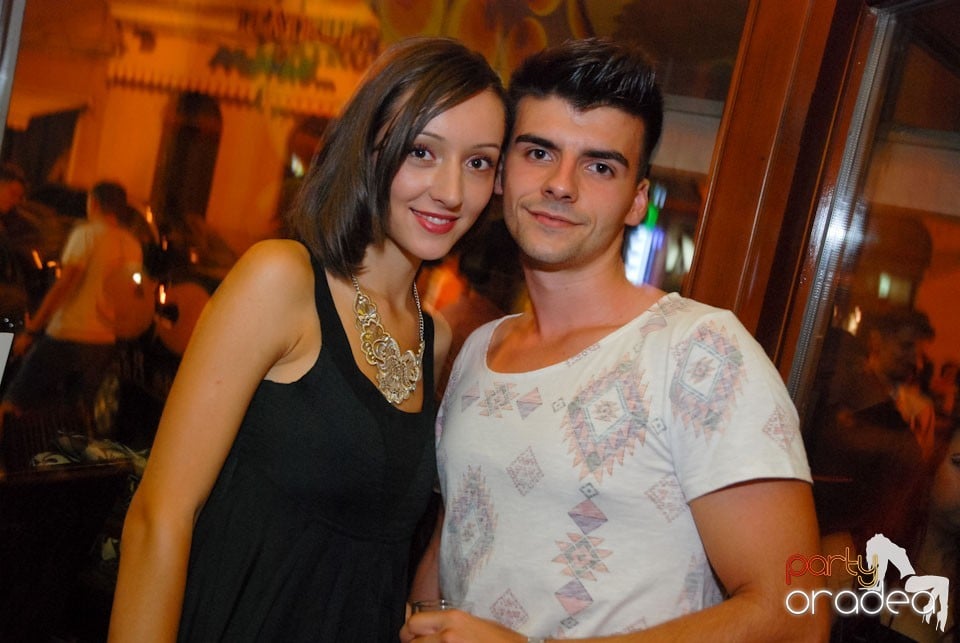 Distracţie în Juice Coffeehouse & Lounge Bar, Juice