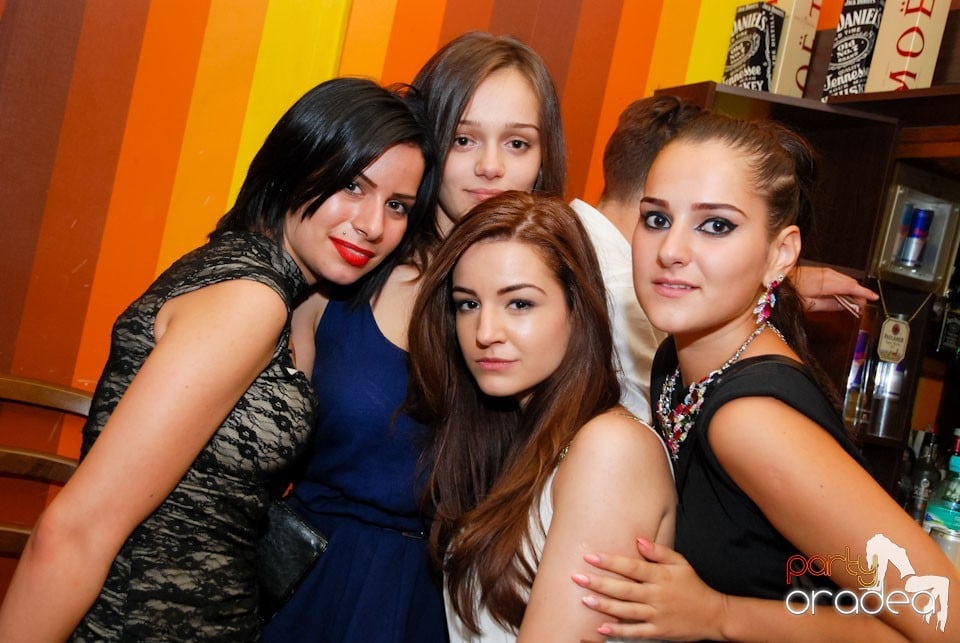 Distracţie în Juice Coffeehouse & Lounge Bar, Juice
