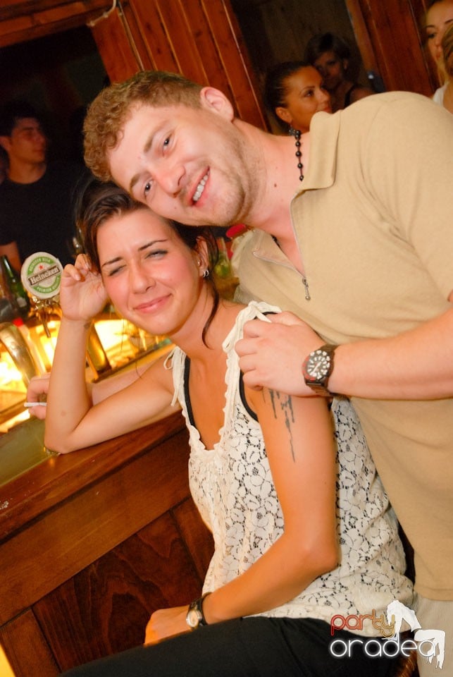 Distracţie în Juice Coffeehouse & Lounge Bar, Juice