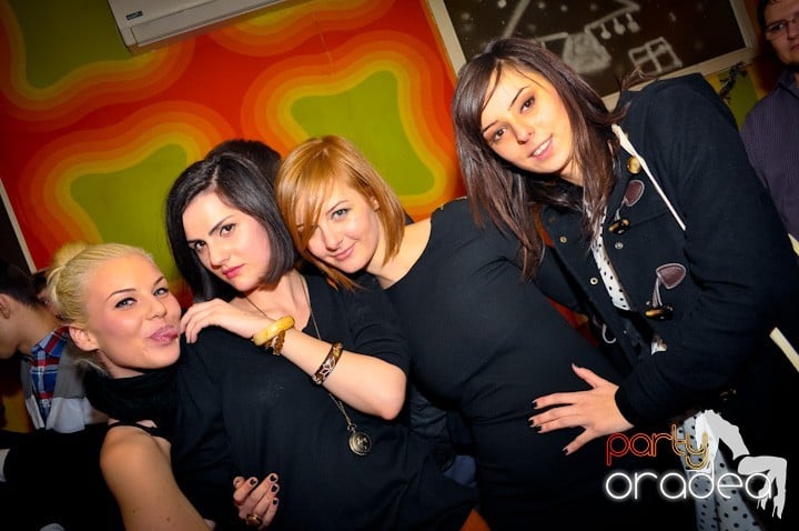 Distracţie în Juice, Juice