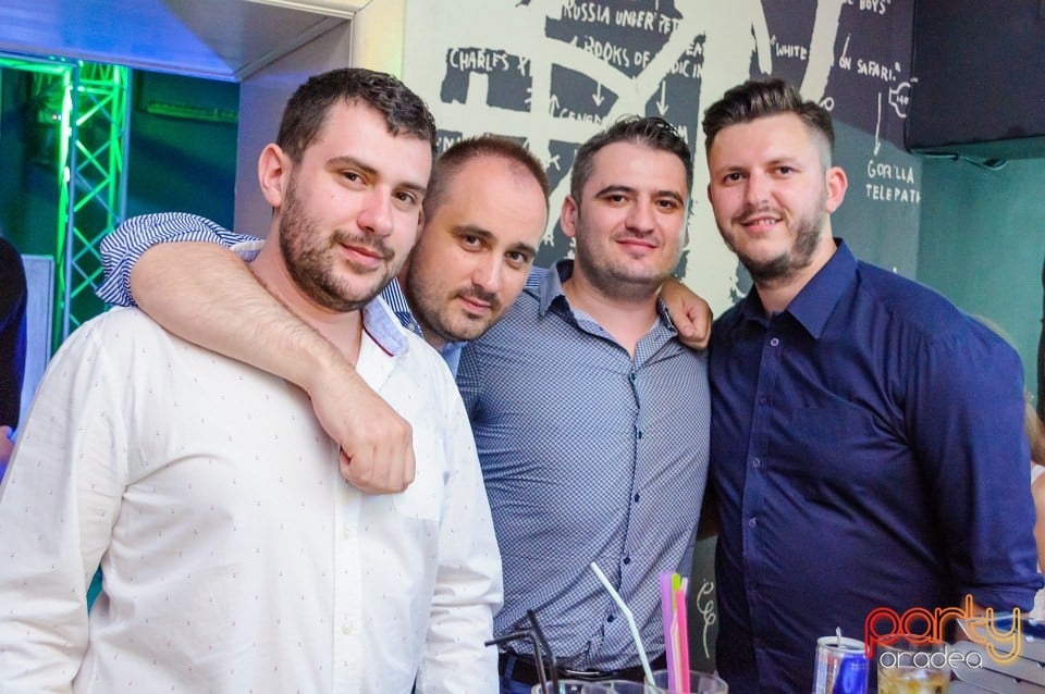 Distracţie în Juice, Juice