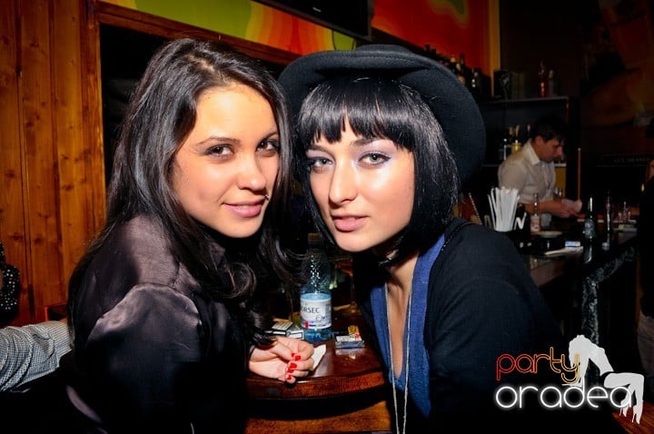 Distracţie în Juice, Juice