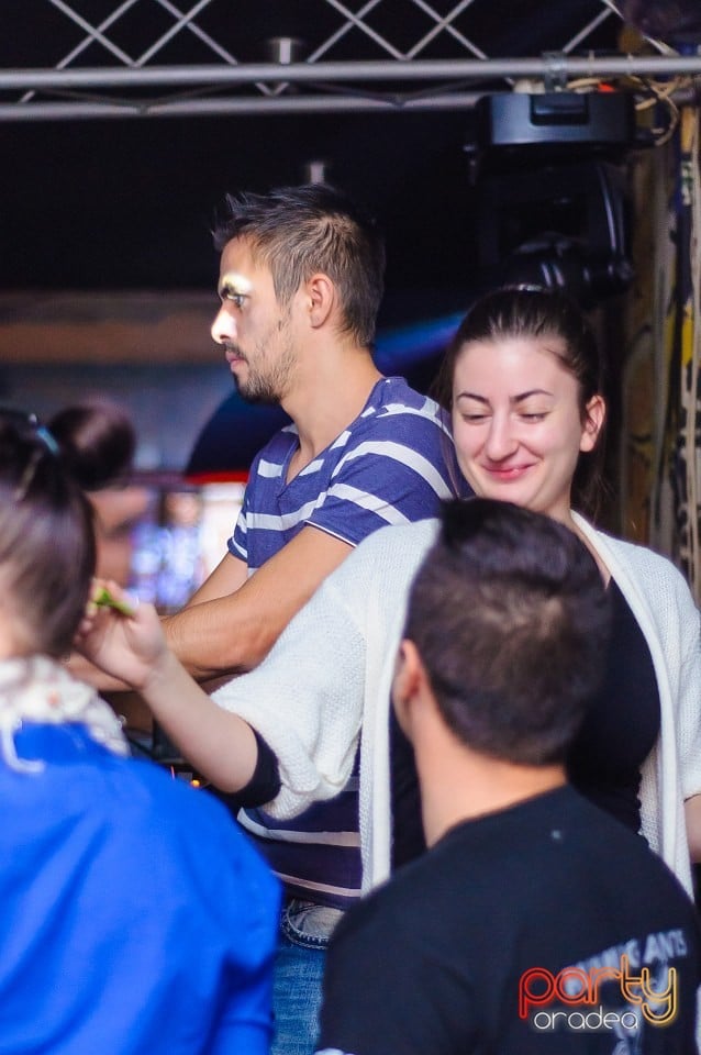 Distracţie în Juice, Juice