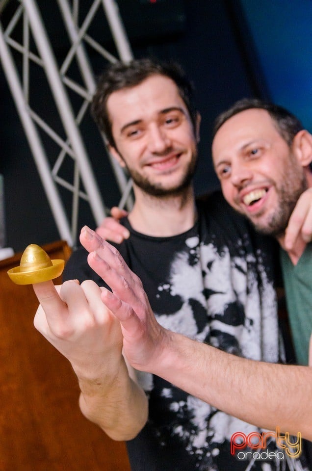 Distracţie în Juice, Juice