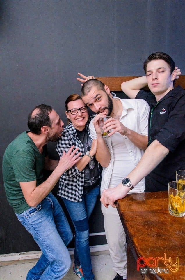Distracţie în Juice, Juice