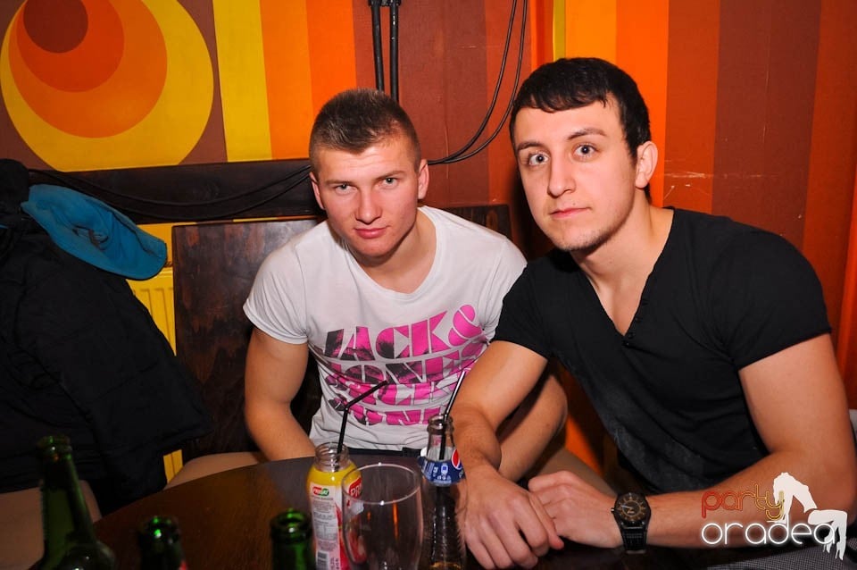 Distracţie în Juice, Juice