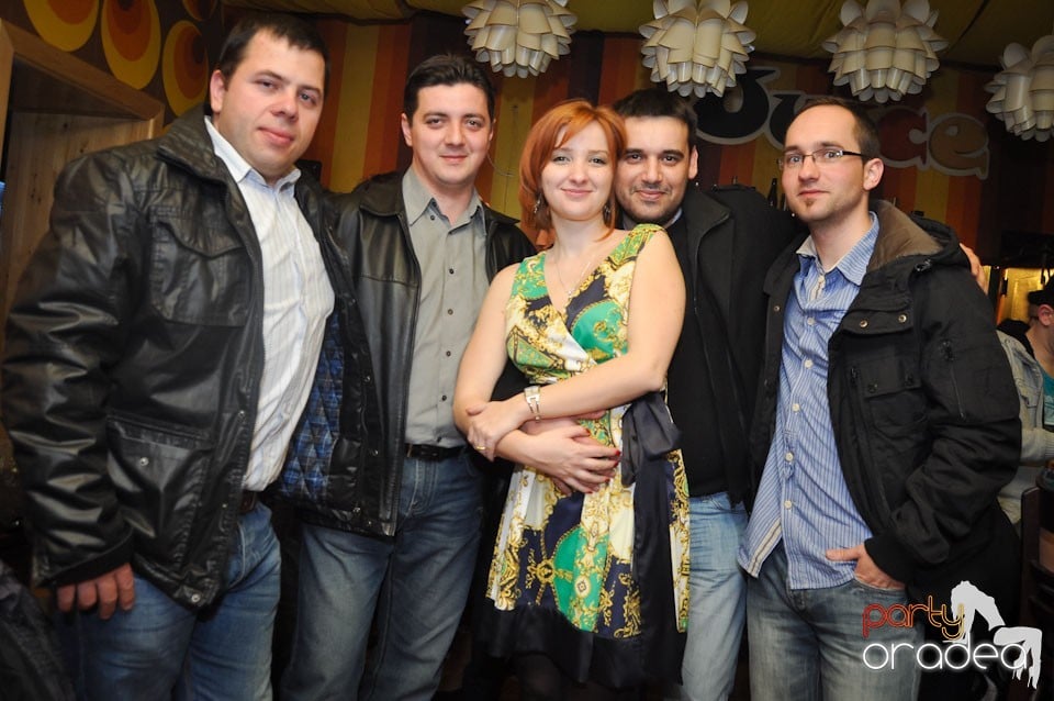 Distracţie în Juice, Juice