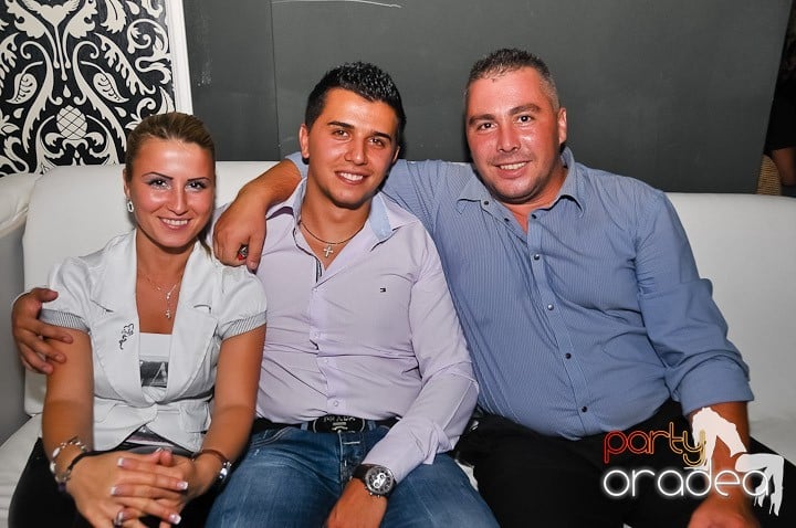 Distracţie în Life Club, 