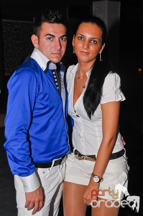 Distracţie în Life Club, 