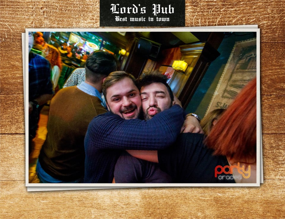 Distracţie în Lord's Pub, Lord's Pub
