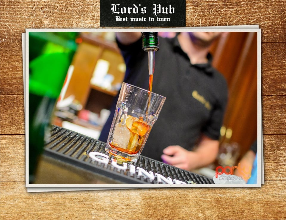 Distracţie în Lord's Pub, Lord's Pub