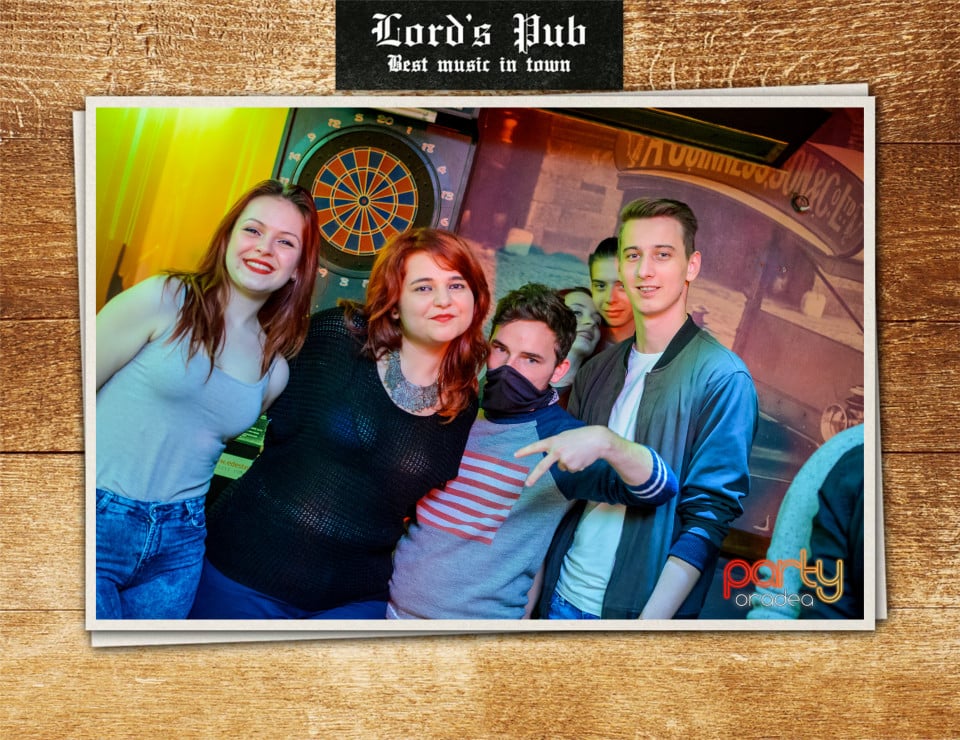 Distracţie în Lord's Pub, Lord's Pub