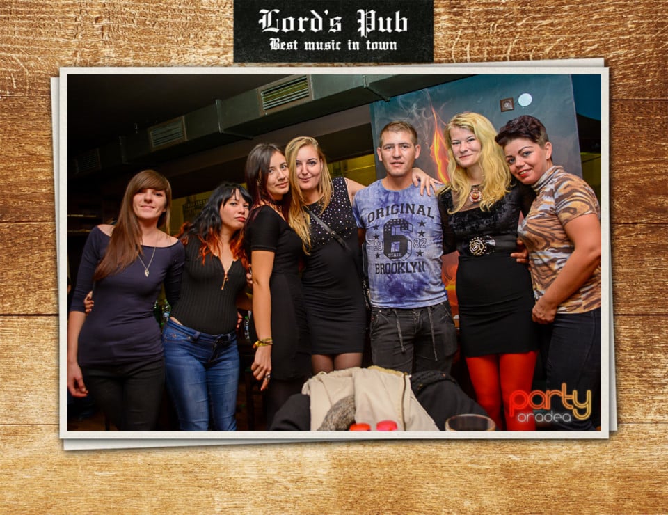 Distracţie în Lord's Pub, Lord's Pub