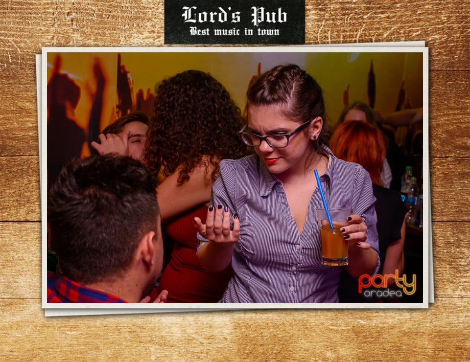 Distracţie în Lord's Pub, Lord's Pub