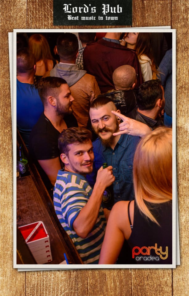 Distracţie în Lord's Pub, Lord's Pub