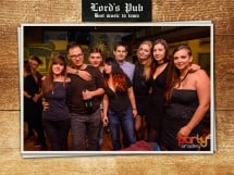 Distracţie în Lord's Pub