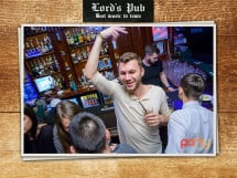 Distracţie în Lord's Pub