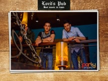 Distracţie în Lord's Pub