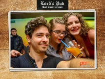 Distracţie în Lord's Pub