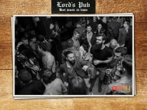 Distracţie în Lord's Pub