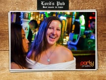 Distracție în Lord's Pub