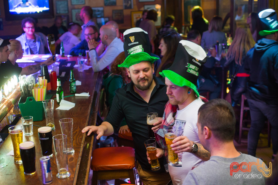 Distracţie în Lord's Pub, Lord's Pub
