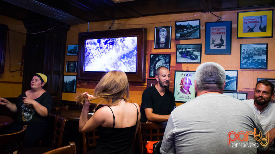 Distracţie în Lord's Pub, Lord's Pub